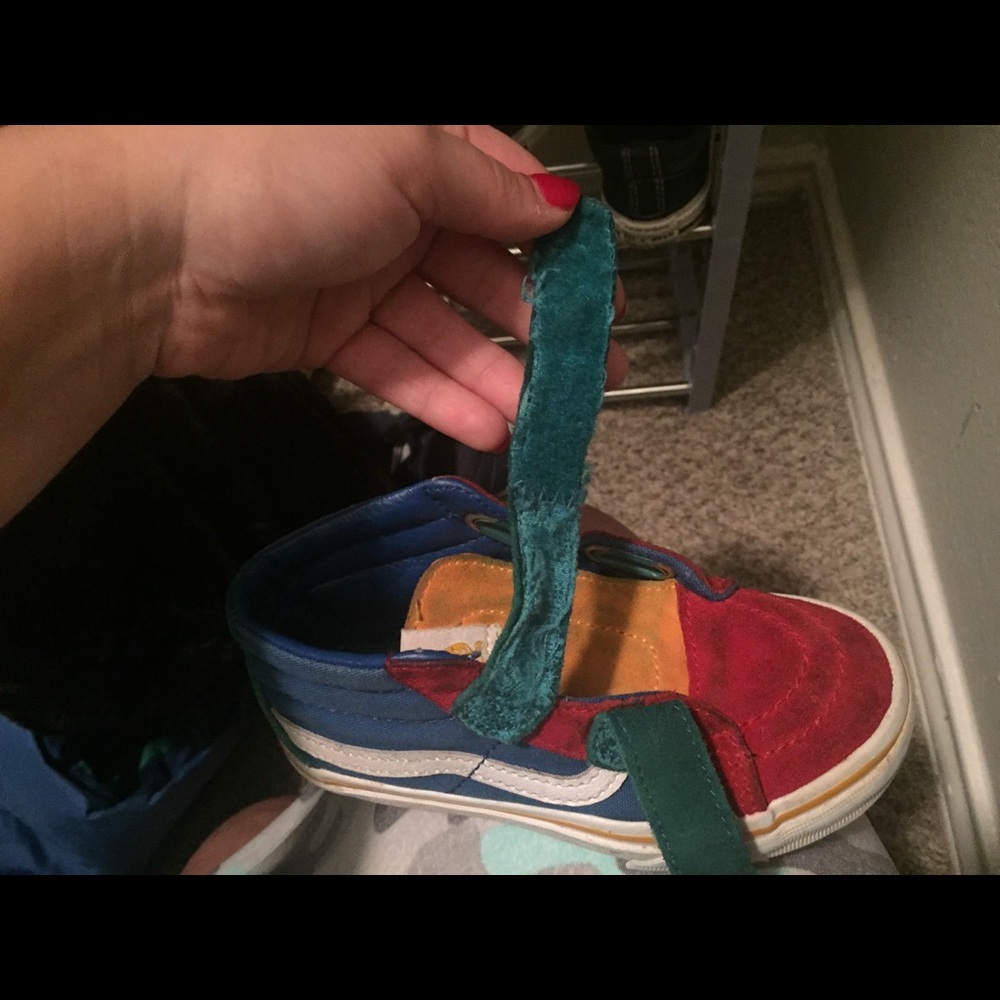 Vans - Picture 2 of 3
